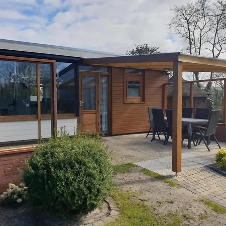 Comfortably Furnished 6-person * Sint Maartensvlotbrug